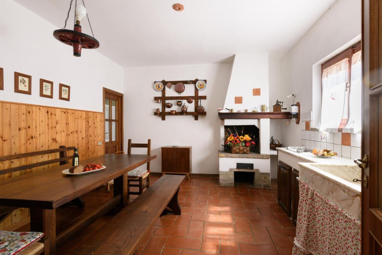 Villa Il Campo Degli Ulivi Ponte A Bozzone Exteriör bild